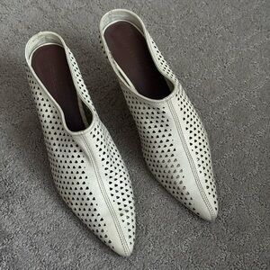 Rachel Comey Alder Mules in Ivory